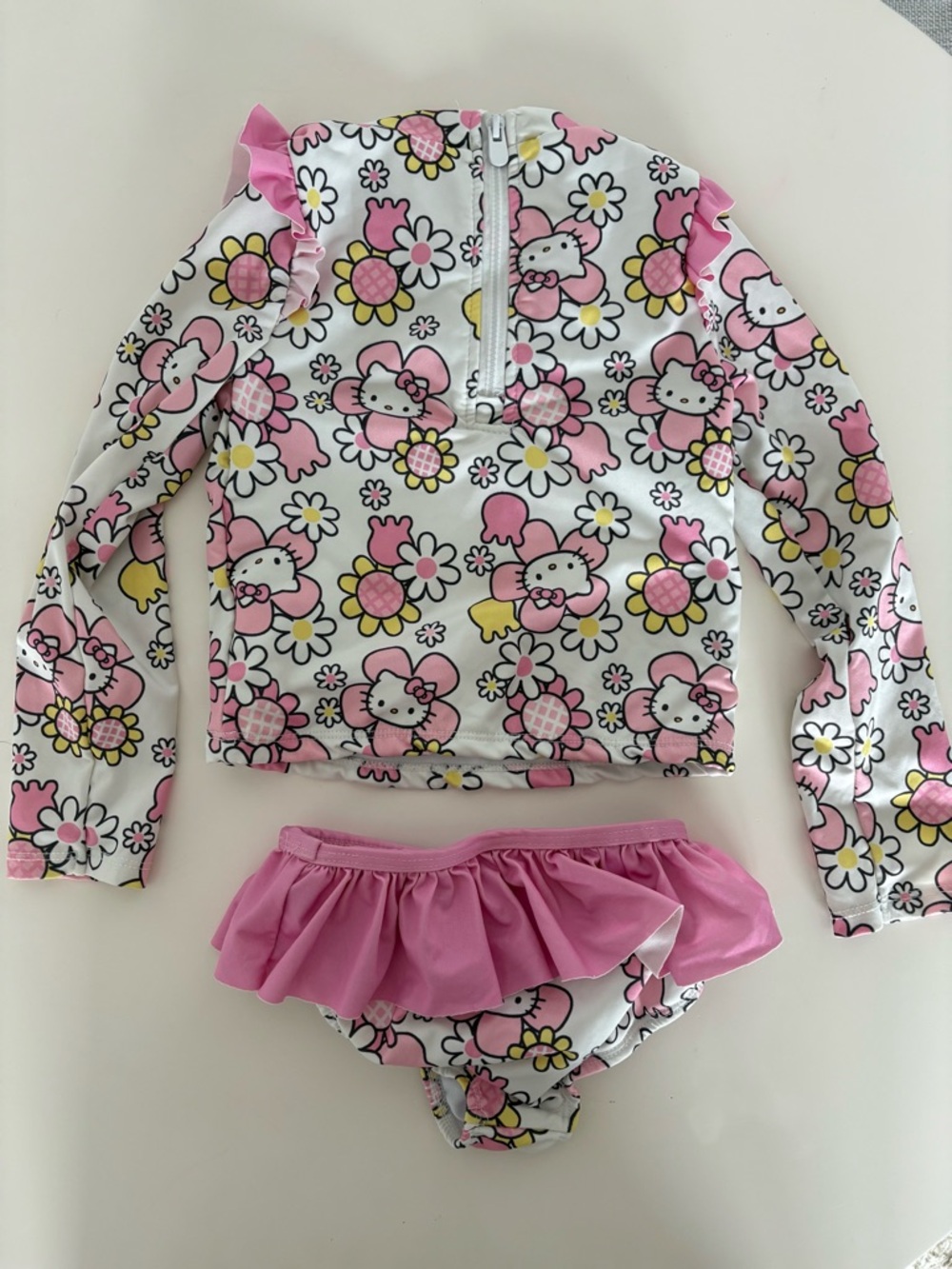 Hello Kitty Pink Girls Rashguard 4T - Picture 2 of 6